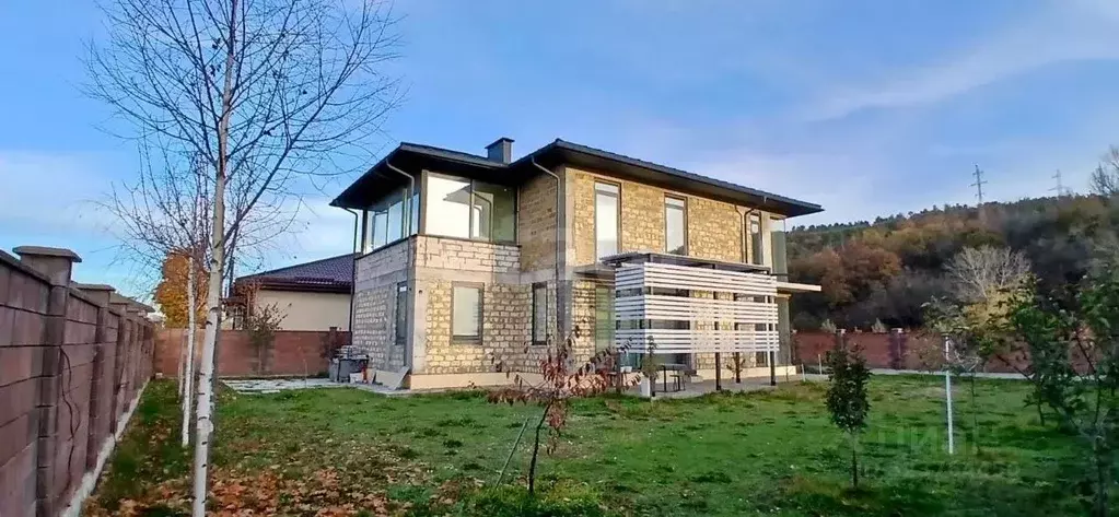 Дом в Крым, Симферопольский район, Добровское с/пос, с. Андрусово ул. ... - Фото 1