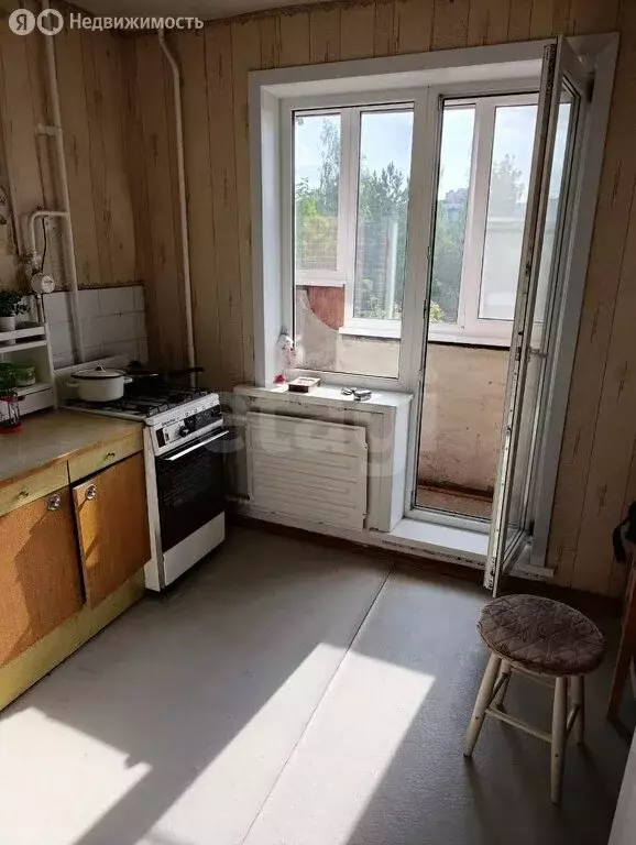1-комнатная квартира: Псков, Коммунальная улица, 63 (33.2 м) - Фото 0