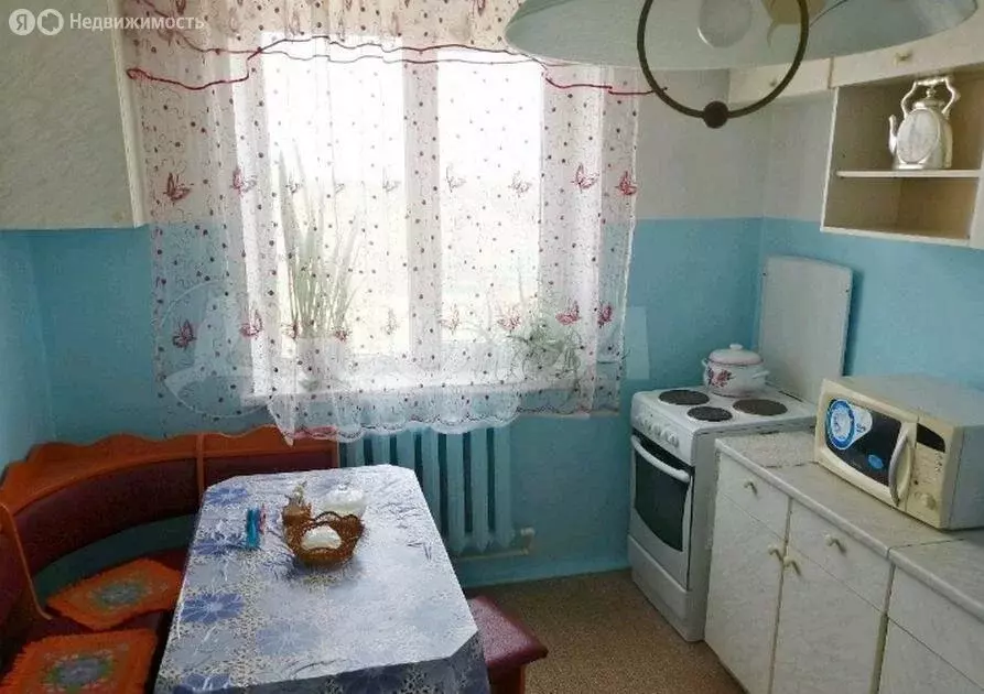 4-комнатная квартира: Тобольск, микрорайон 7А, 37В (78 м) - Фото 1