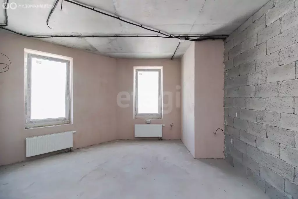 2-комнатная квартира: Тюмень, улица Монтажников, 36 (65.5 м) - Фото 1