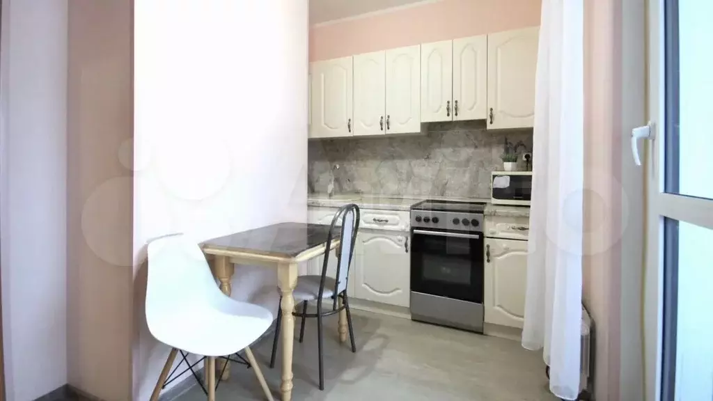 1-к. квартира, 37 м, 9/17 эт. - Фото 0