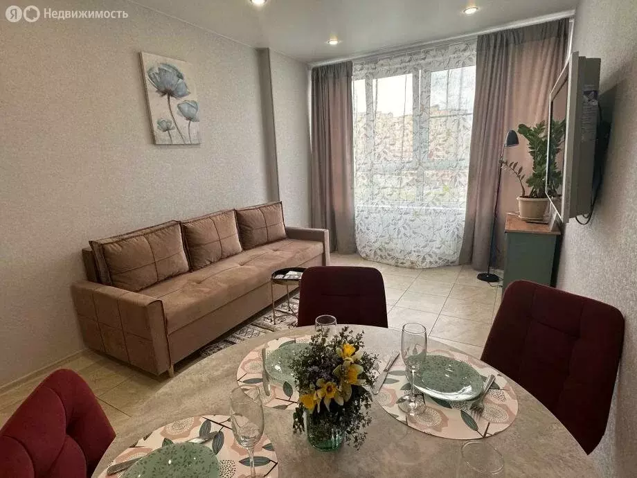 1-комнатная квартира: Рязань, улица Александра Полина, 1 (43 м) - Фото 2