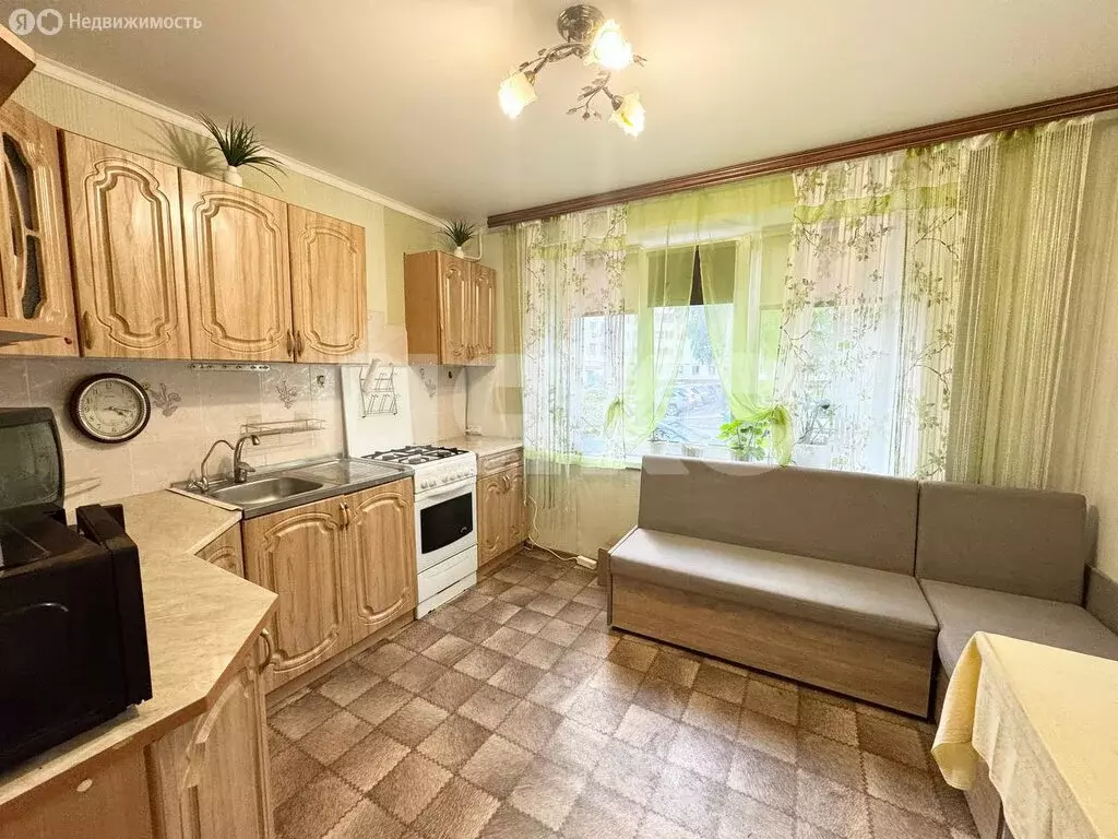 1-комнатная квартира: Нижнекамск, улица Сююмбике, 73 (40 м) - Фото 0