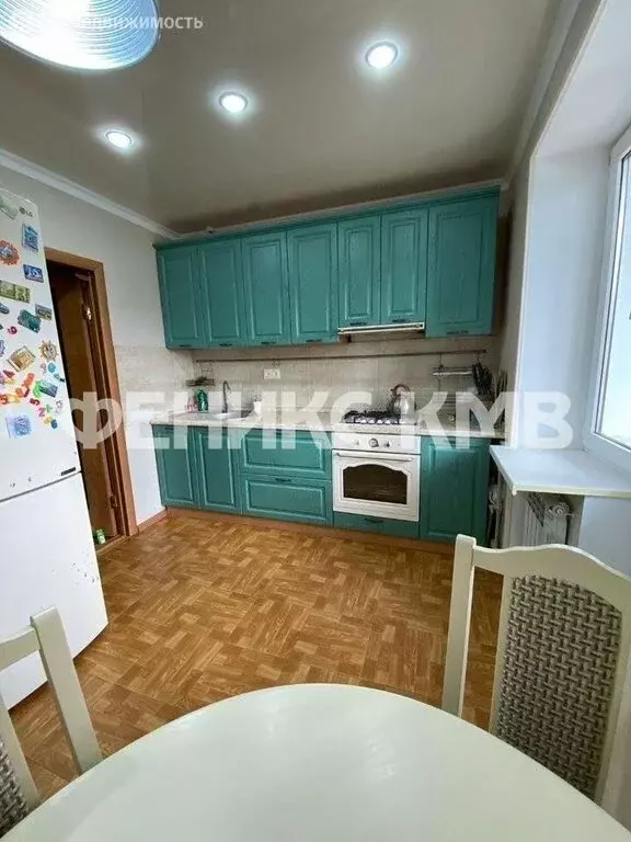 3-комнатная квартира: посёлок Свободы, 1-я Набережная улица, 30 (65 м) - Фото 0