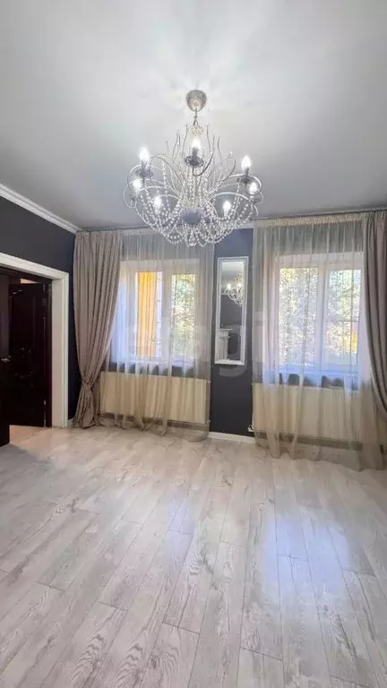 Дом в Саха (Якутия), Якутск Сергеляхское шоссе, 8-й км, 29 (162 м) - Фото 1