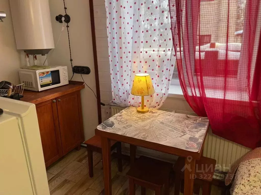 Комната Карачаево-Черкесия, Зеленчукский район, с. Архыз ул. Алиева, ... - Фото 1