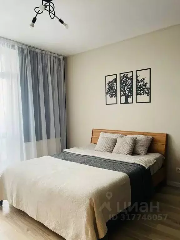 1-к кв. Свердловская область, Екатеринбург ул. Азина, 22/7 (48.0 м) - Фото 1