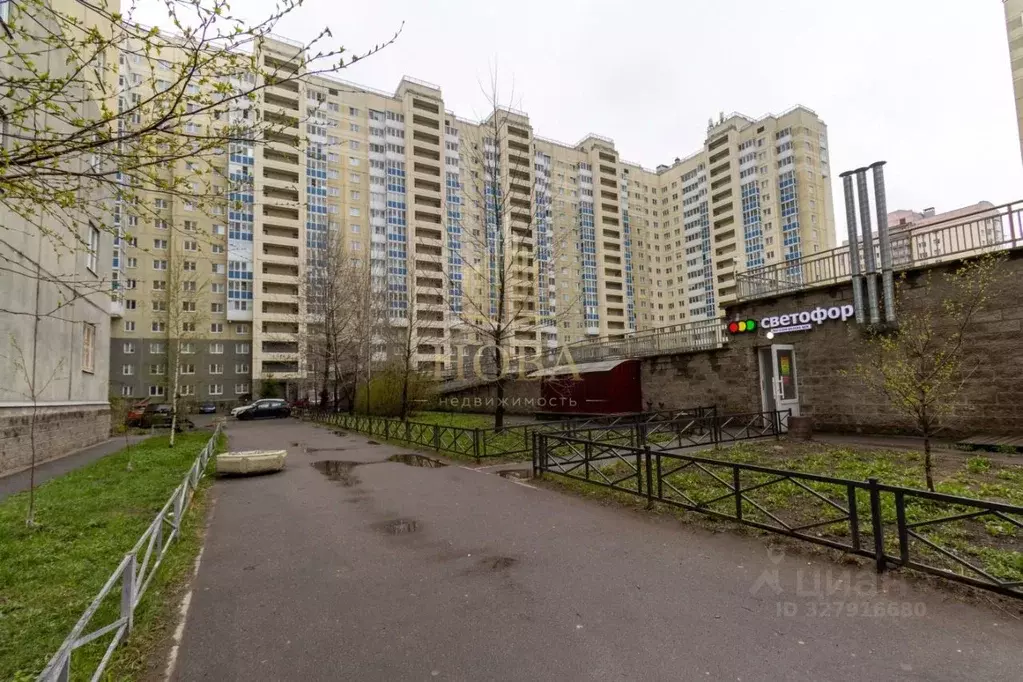 Комната Санкт-Петербург просп. Героев, 26к2 (35.0 м) - Фото 1