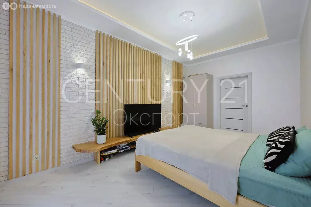 2-комнатная квартира: Калининград, Орудийная улица, 94 (66 м) - Фото 1