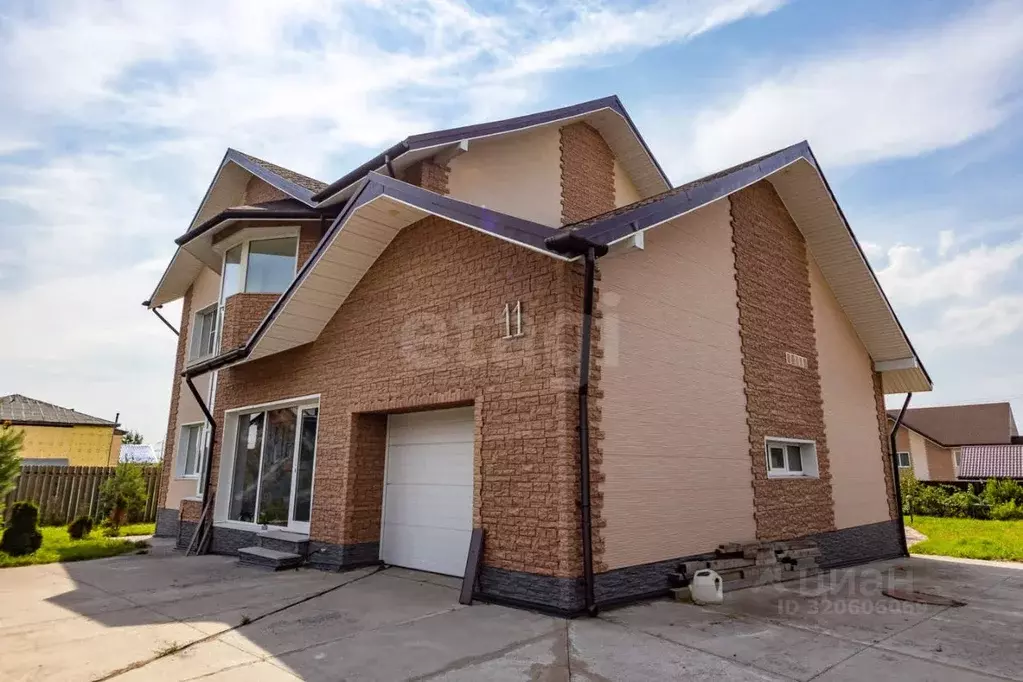 Дом в Хабаровский край, Хабаровск Голубичная ул., 11 (212 м) - Фото 1