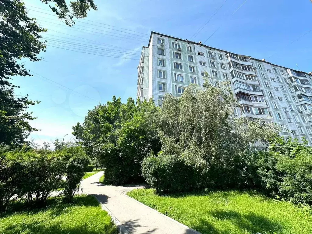 Доля в 2-к. квартире, 45 м, 6/9 эт. - Фото 0