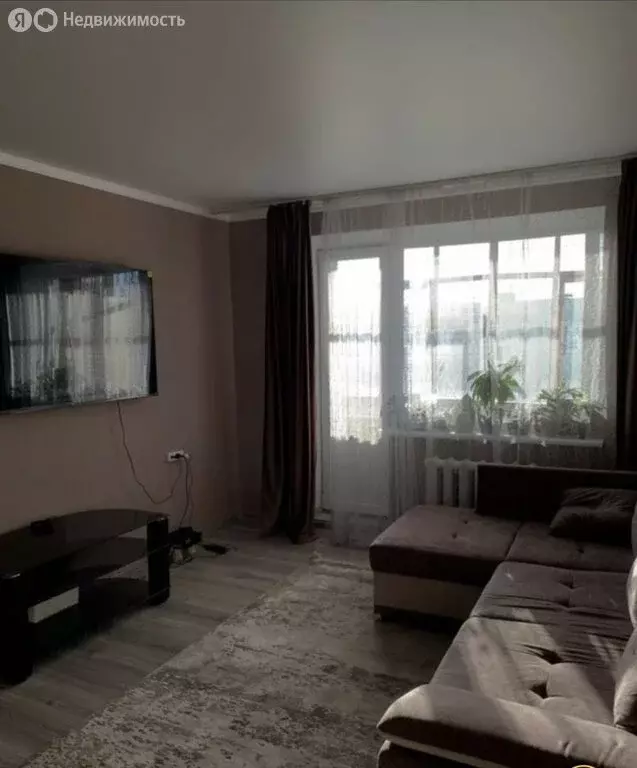3-комнатная квартира: Оренбург, Просторная улица, 8/1 (64.4 м) - Фото 0