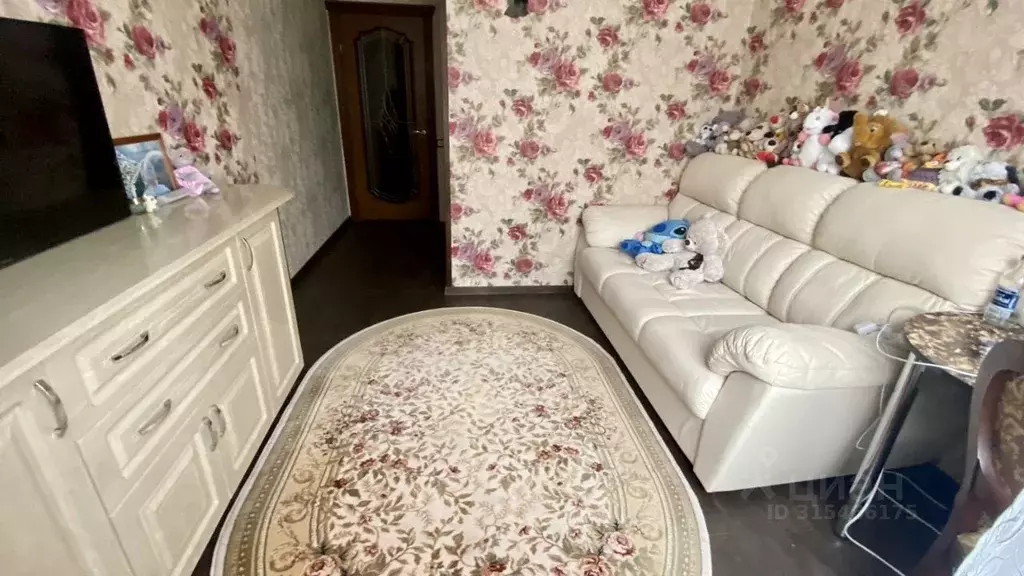 3-к кв. Ленинградская область, Сосновый Бор Молодежная ул., 43к1 (99.5 ... - Фото 1