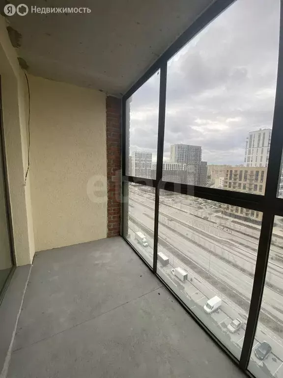 2-комнатная квартира: Тюмень, улица Фармана Салманова, 16 (61.9 м) - Фото 1