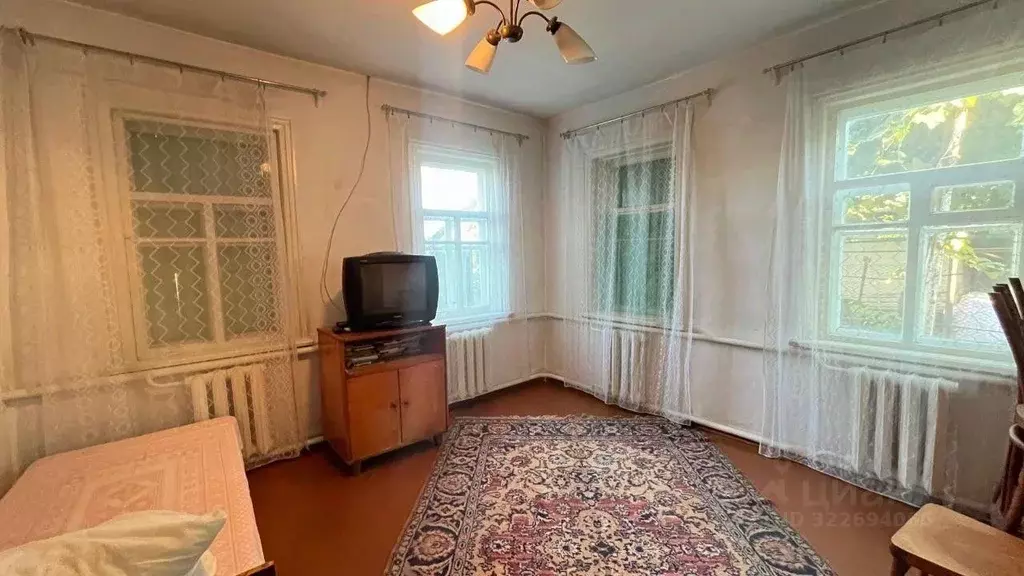 Дом в Краснодарский край, Лабинск Революционная ул. (49 м) - Фото 2