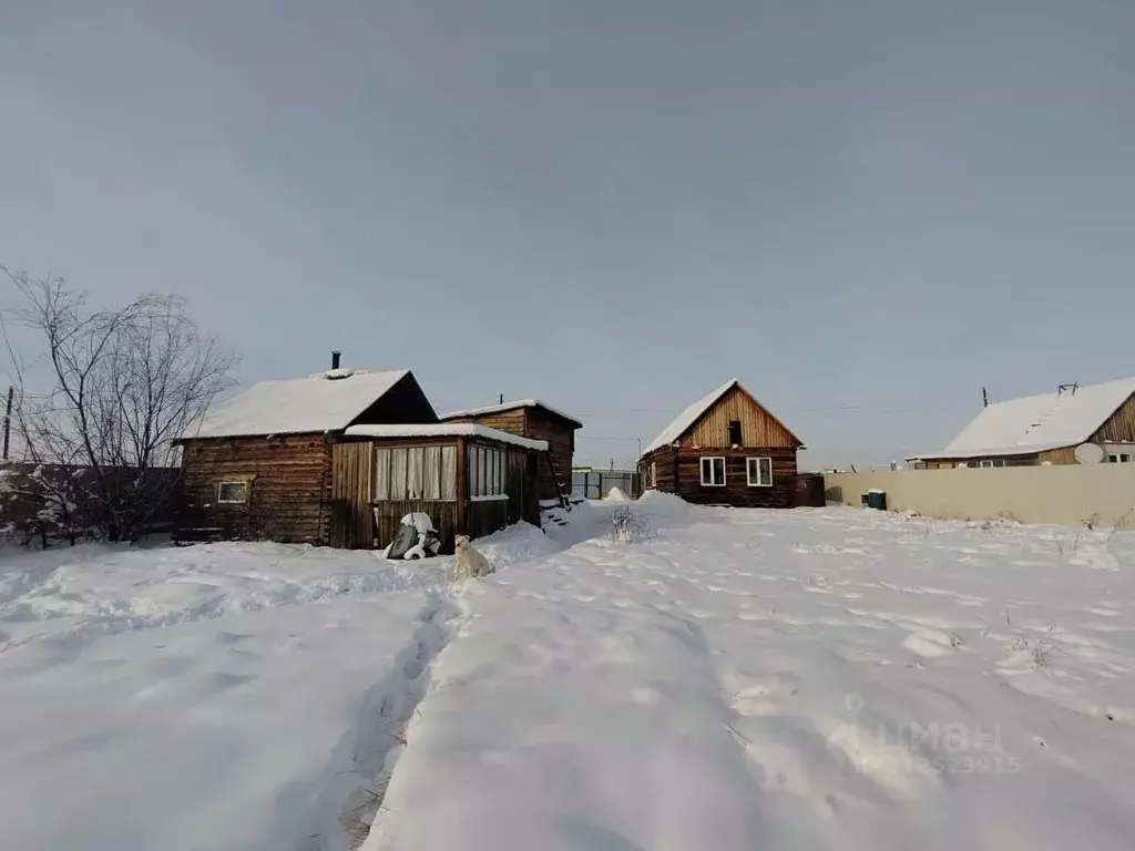 Дом в Саха (Якутия), Жатай городской округ, Жатай рп ул. Строителей, 9 ... - Фото 0