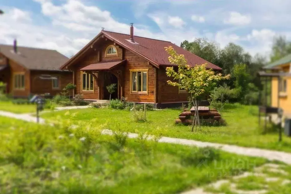 Дом в Калужская область, Жуковский муниципальный округ, Чубарово ... - Фото 1