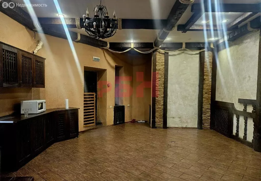 Помещение свободного назначения (225.4 м) - Фото 1