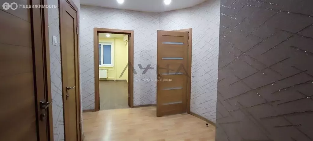 3-комнатная квартира: Набережные Челны, улица 40 лет Победы, 33Б (85.3 ... - Фото 1