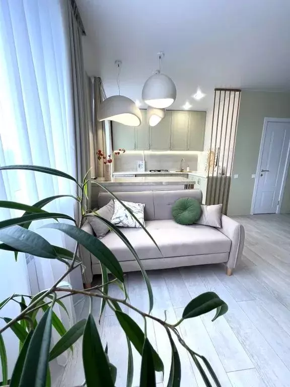 Студия Саратовская область, Саратов Дегтярная ул., 28 (34.0 м) - Фото 1