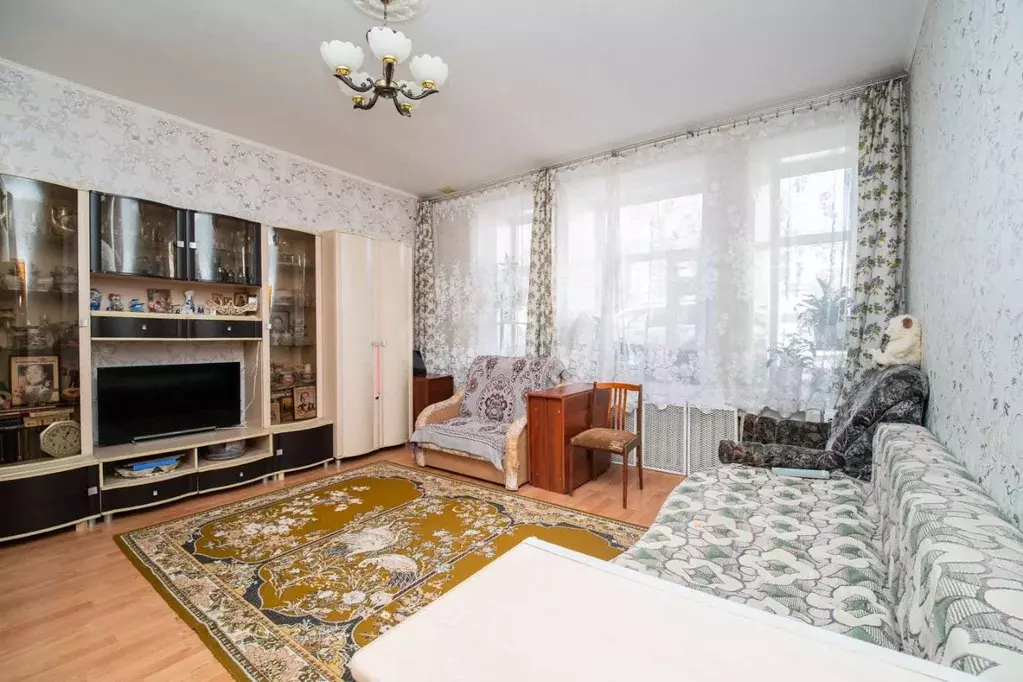 2-к кв. Башкортостан, Уфа Коммунистическая ул., 37 (49.6 м) - Фото 1