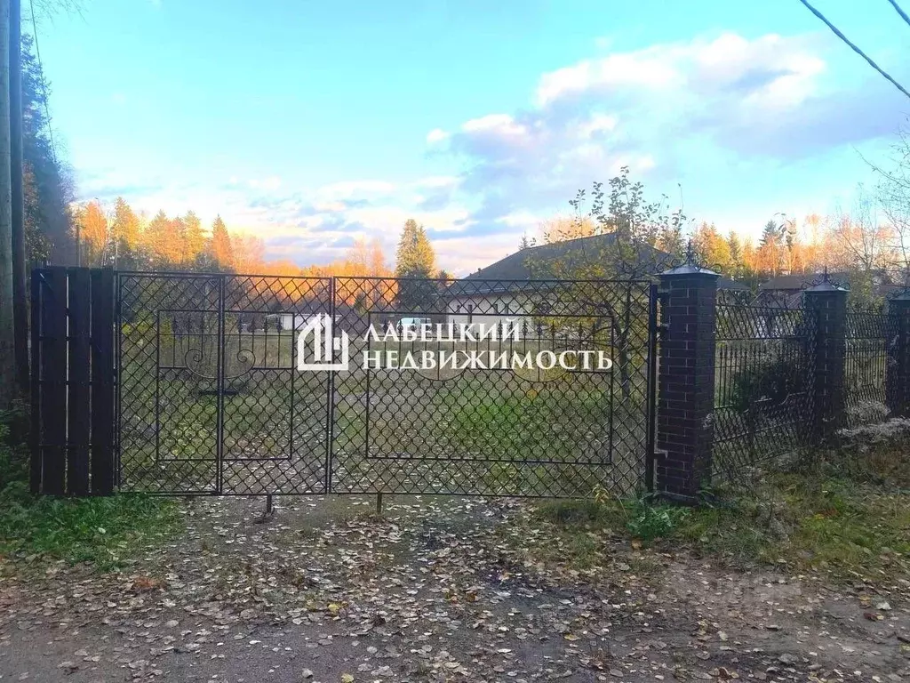 Участок в Ленинградская область, Выборгский район, Советское городское ... - Фото 1