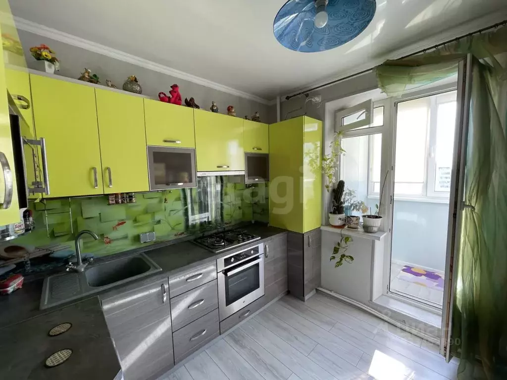 2-к кв. Белгородская область, Белгород ул. Есенина, 40 (50.9 м) - Фото 1