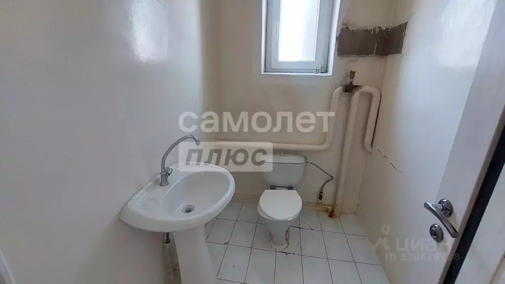 Дом в Калмыкия, Элиста ул. Николаева (200 м) - Фото 1