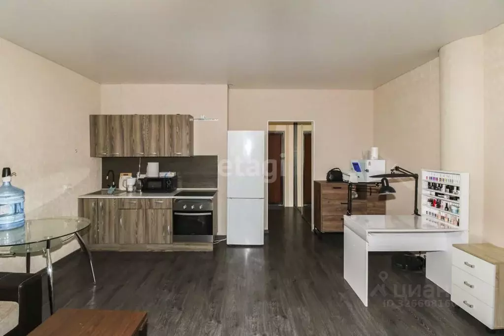 Студия Тюменская область, Тюмень ул. 50 лет ВЛКСМ, 13к1 (36.6 м) - Фото 1