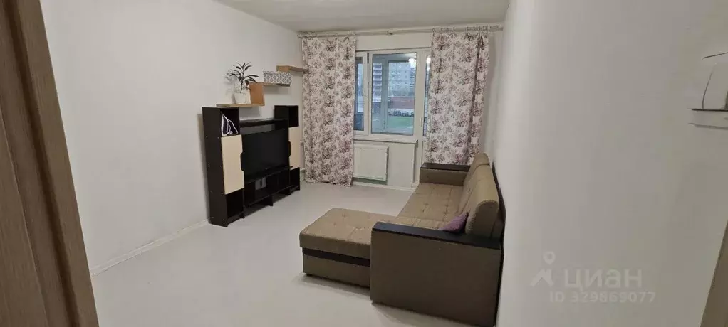1-к кв. Санкт-Петербург ул. Ворошилова, 9к3 (42.1 м) - Фото 1