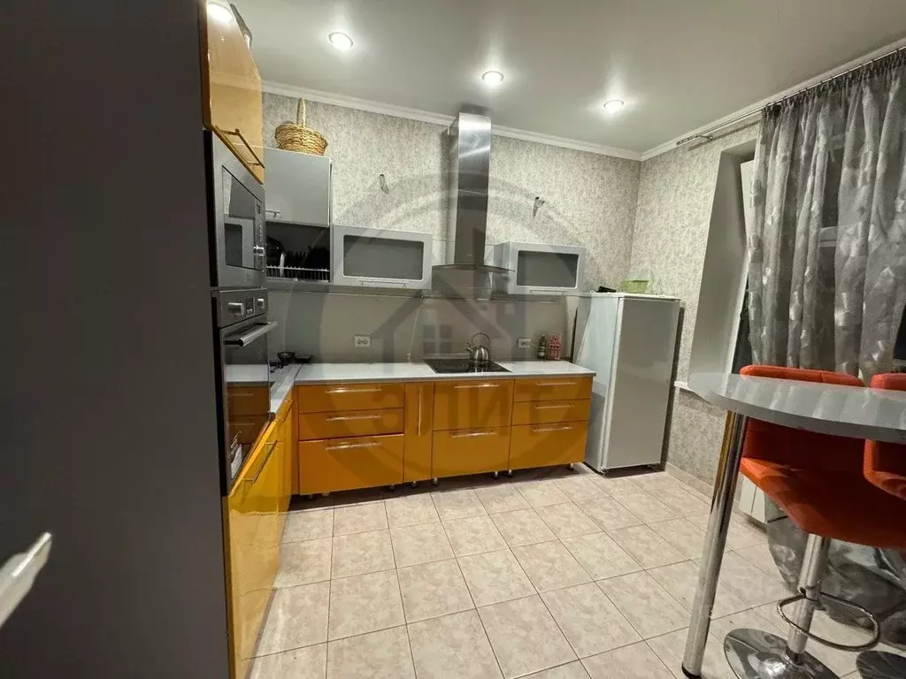 1-к кв. Белгородская область, Старый Оскол Степной мкр, 1 (66.2 м) - Фото 2