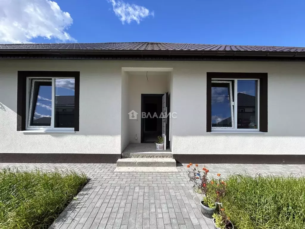 Дом в Калининградская область, Гурьевский муниципальный округ, пос. ... - Фото 1