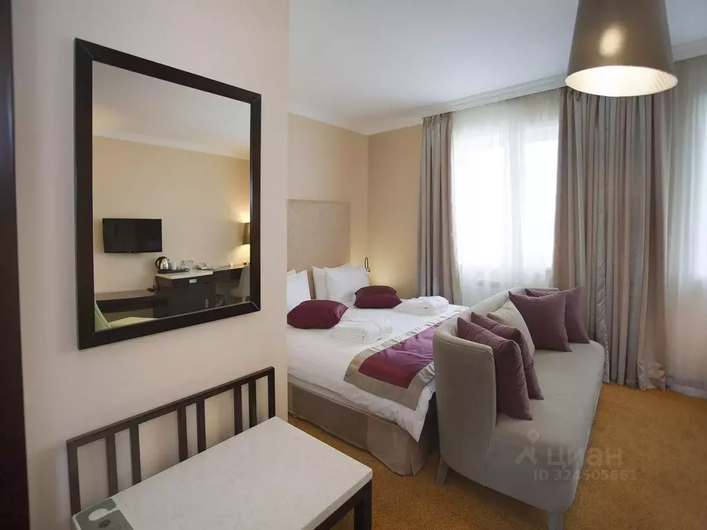 Комната Челябинская область, Челябинск ул. Труда, 197 (28.0 м) - Фото 1