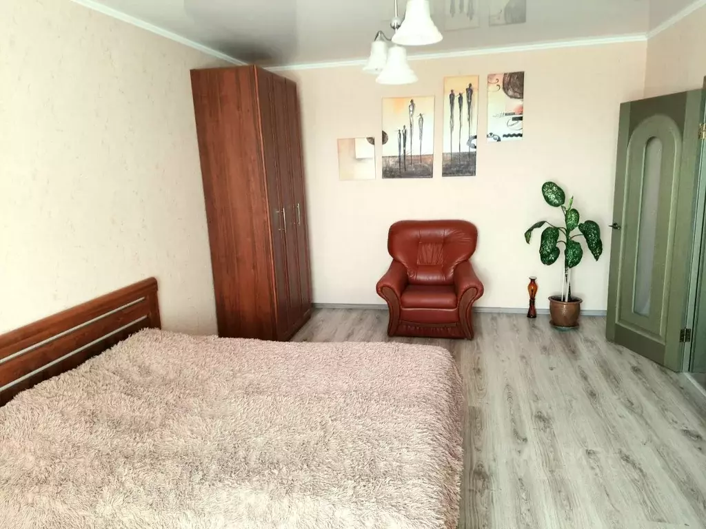 1-к кв. Калининградская область, Калининград ул. Юрия Гагарина, 101 ... - Фото 1