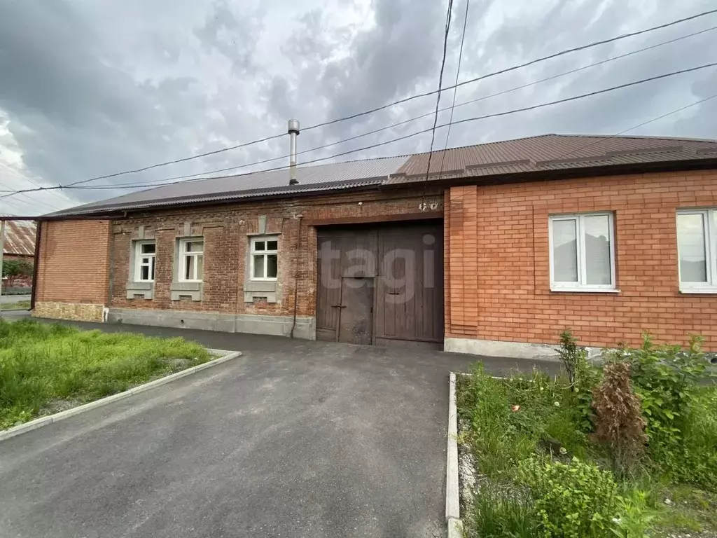 Дом в Северная Осетия, Владикавказ Дербентская ул., 12А (50 м) - Фото 2
