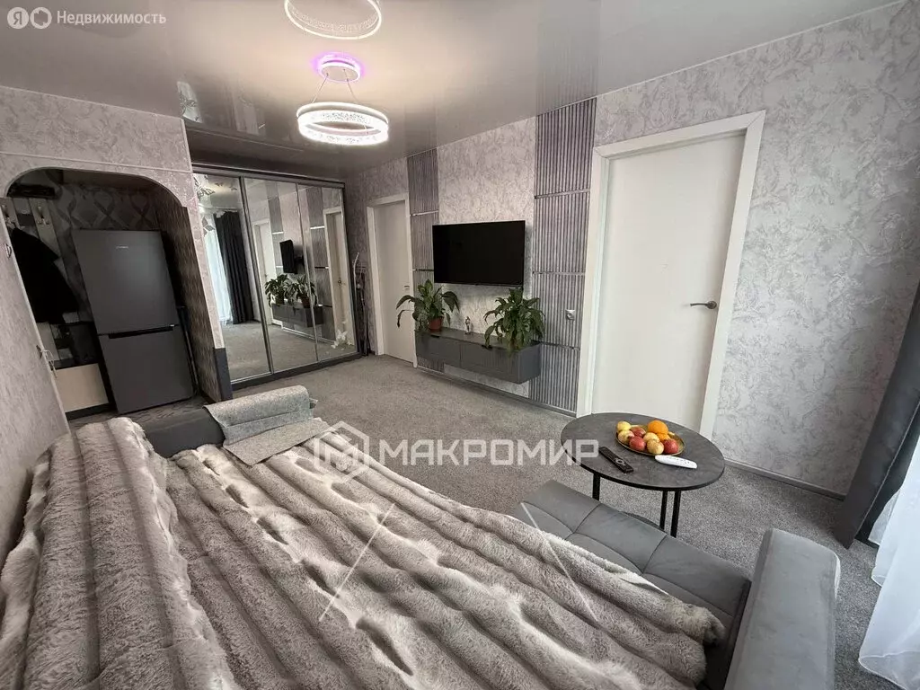 3-комнатная квартира: городской посёлок Мга, улица Мгинской Правды, 9 ... - Фото 1