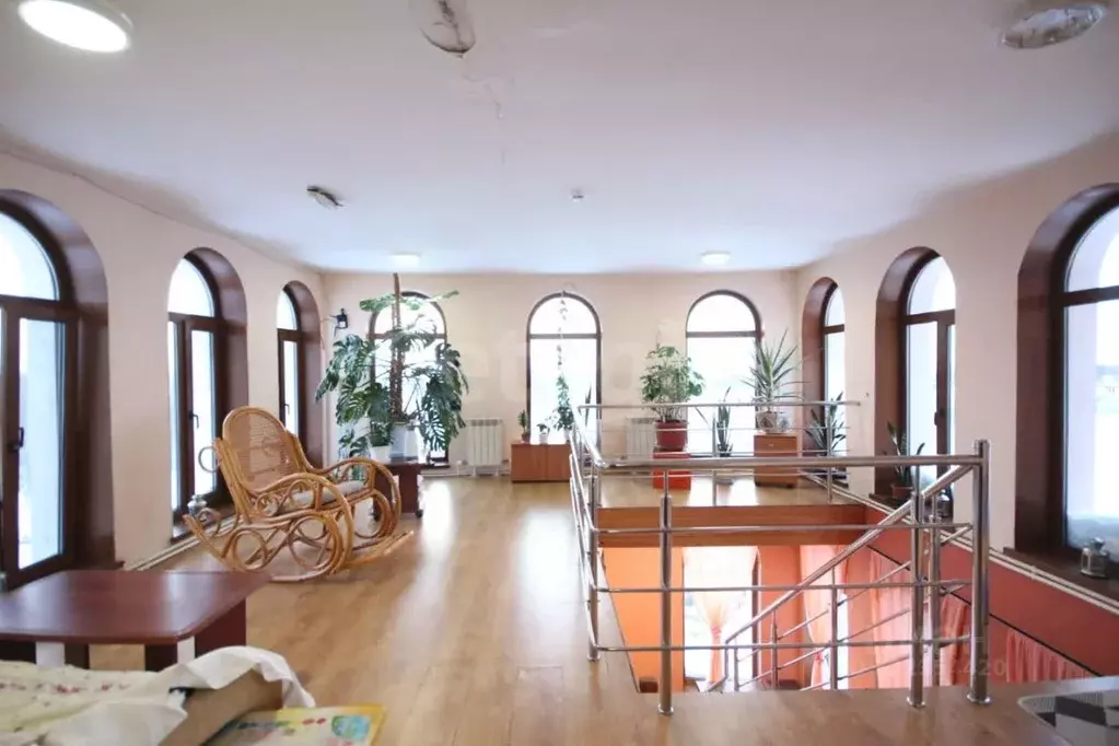 Помещение свободного назначения в Ямало-Ненецкий АО, Новый Уренгой ул. ... - Фото 1