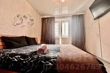 3-к кв. Тюменская область, Тюмень ул. Демьяна Бедного, 104 (70.0 м) - Фото 0