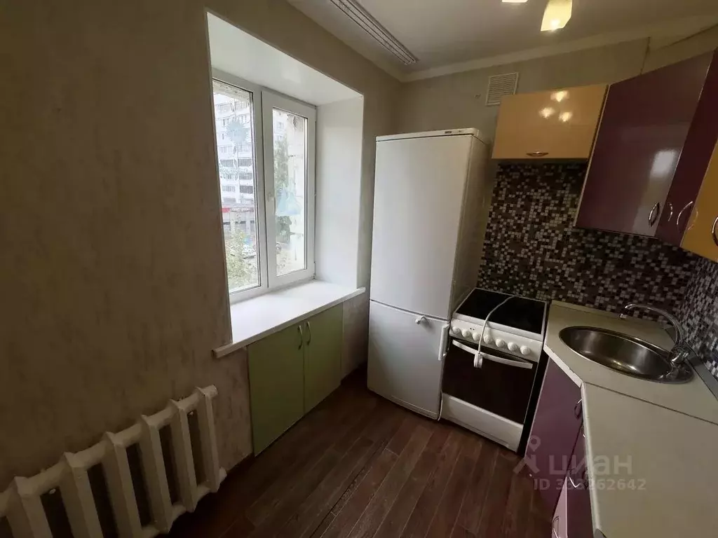 2-к кв. Алтайский край, Барнаул ул. 50 лет СССР, 24/33 (44.5 м) - Фото 2