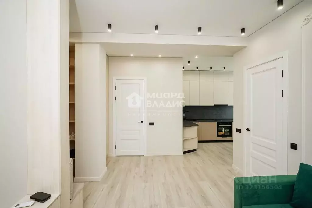 2-к кв. Омская область, Омск ул. 10 лет Октября, 70 (45.0 м) - Фото 1