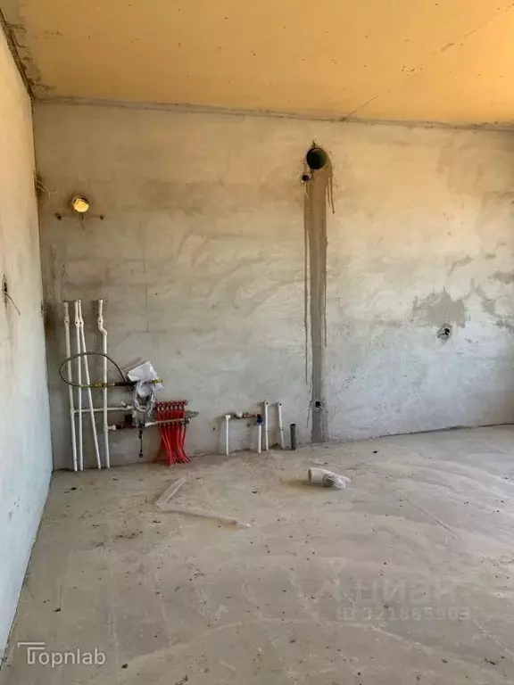 Дом в Астраханская область, Наримановский район, с. Солянка ... - Фото 1