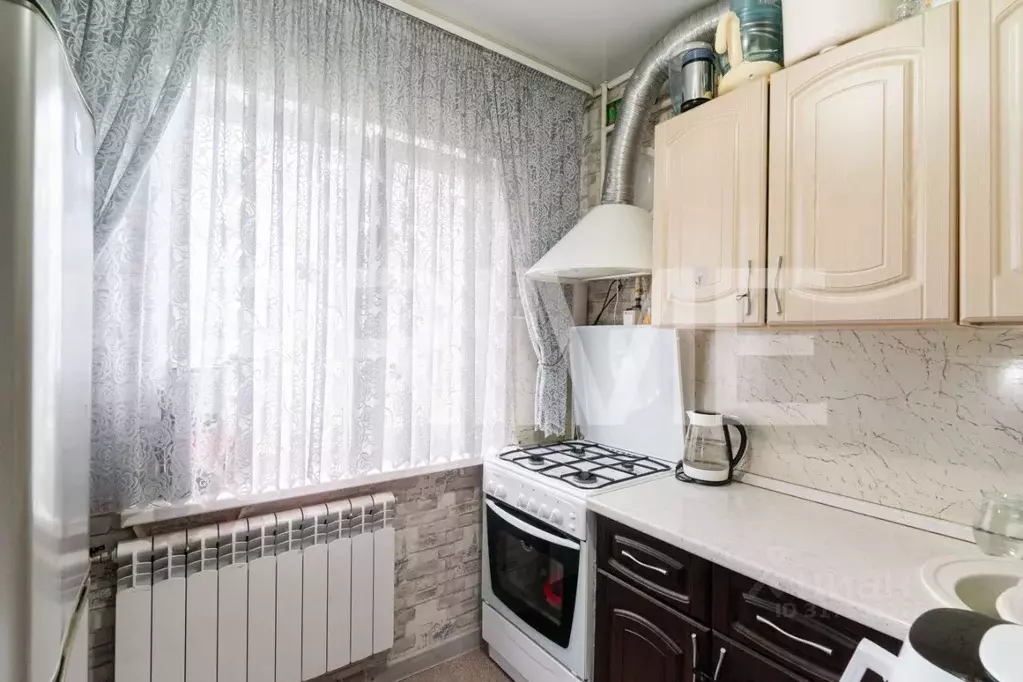 2-к кв. Омская область, Омск ул. Попова, 3 (43.6 м) - Фото 0