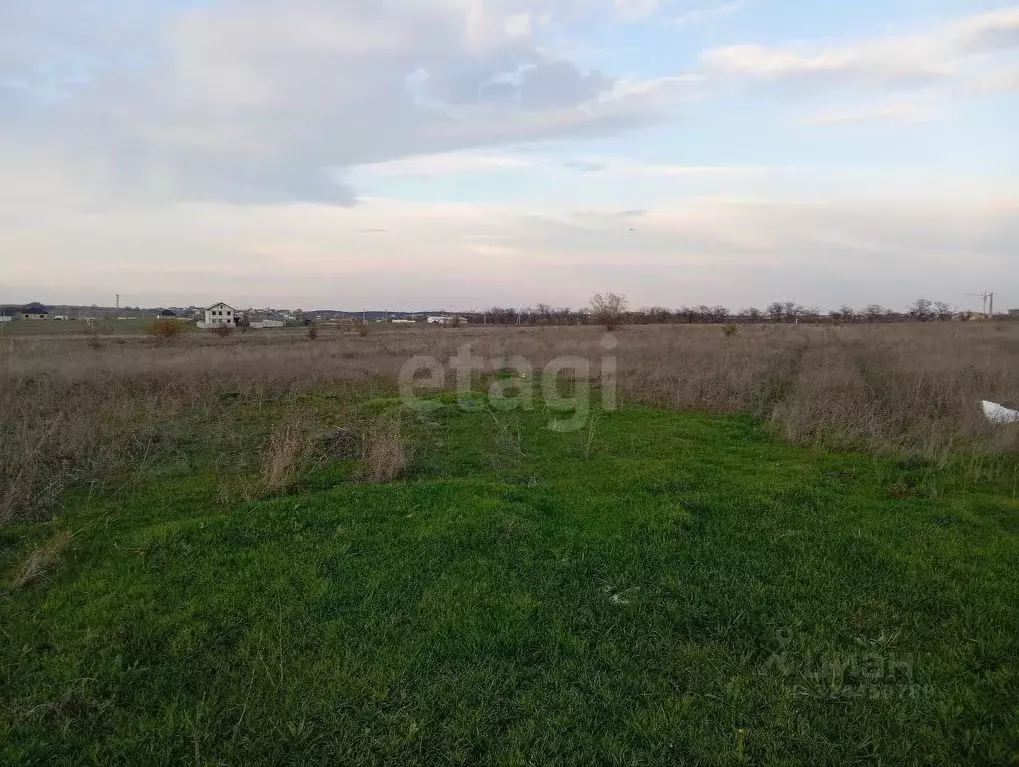 Участок в Крым, Симферопольский район, с. Мирное  (6.17 сот.) - Фото 1