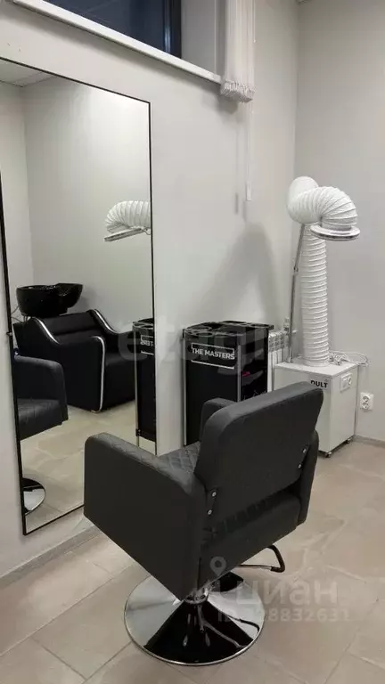 Офис в Алтайский край, Барнаул Взлетная ул., 33к5 (16 м) - Фото 1