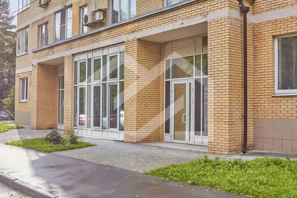 Торговая площадь в Москва Челюскинская ул., 9 (894 м) - Фото 0