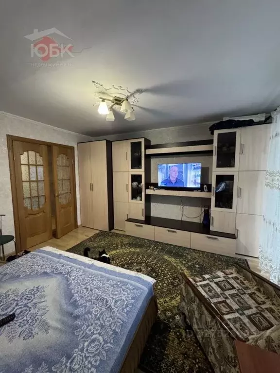 2-к кв. Крым, Сакский район, с. Уютное ул. Кирова, 5 (53.6 м) - Фото 1