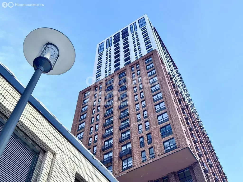 1-комнатная квартира: Тюмень, улица Тимофея Чаркова, 93 (41.5 м) - Фото 1