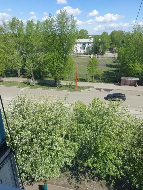 3-к кв. Иркутская область, Черемхово ул. Шевченко, 62 (56.0 м) - Фото 0