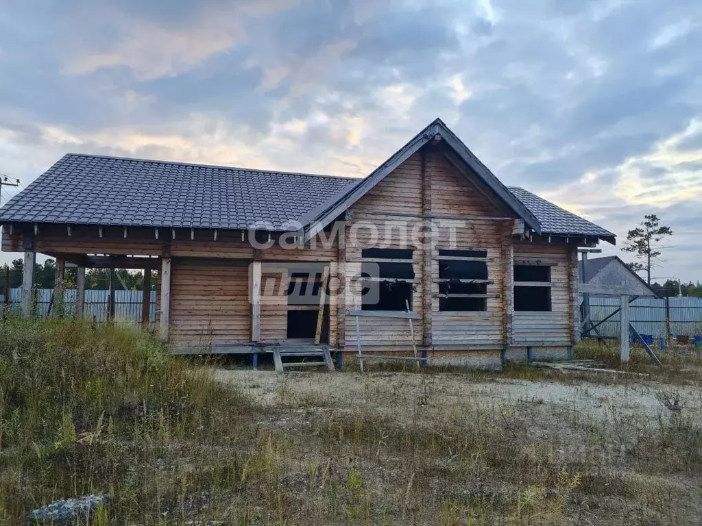 Дом в Ханты-Мансийский АО, Когалым Молодежная ул. (120 м) - Фото 0