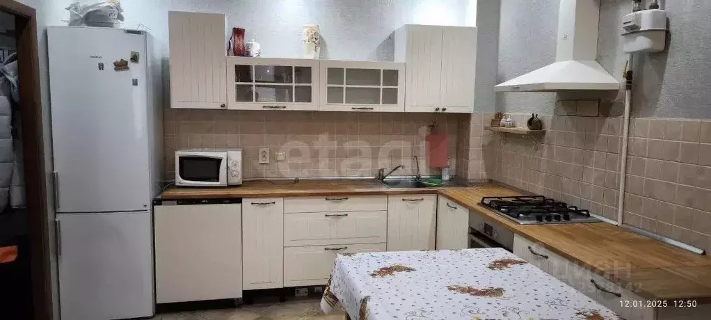 2-к кв. Татарстан, Казань ул. Лазарева, 3 (48.0 м) - Фото 1